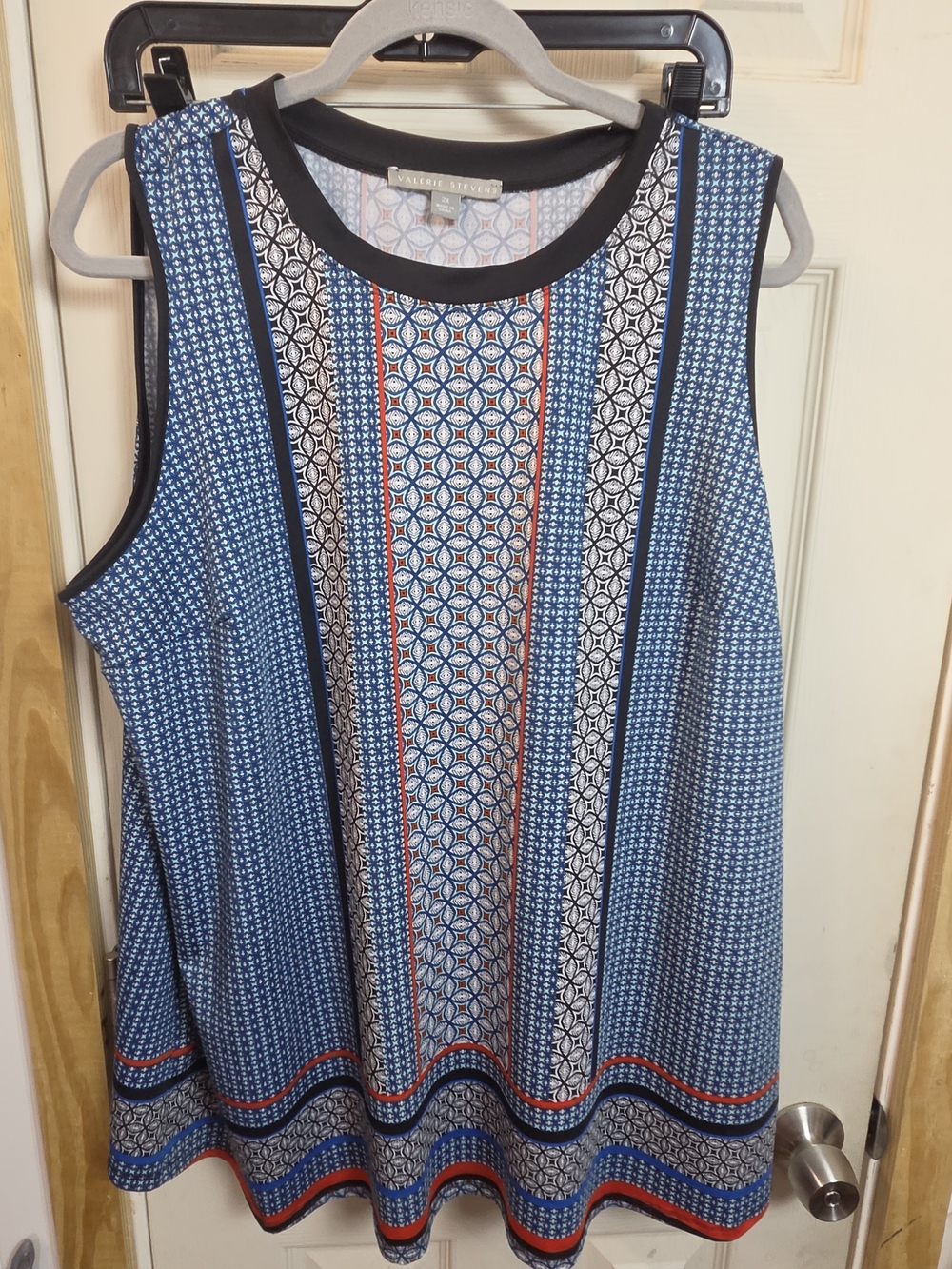 Valerie Stevens Blue Patterned Sleeveless A-Line Top with Black Trim